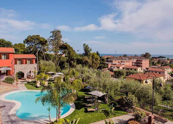 Leonardo Resort